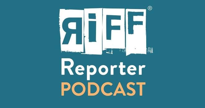 Das Logo des Riffreporter Podcast vor grünem Hintergrund